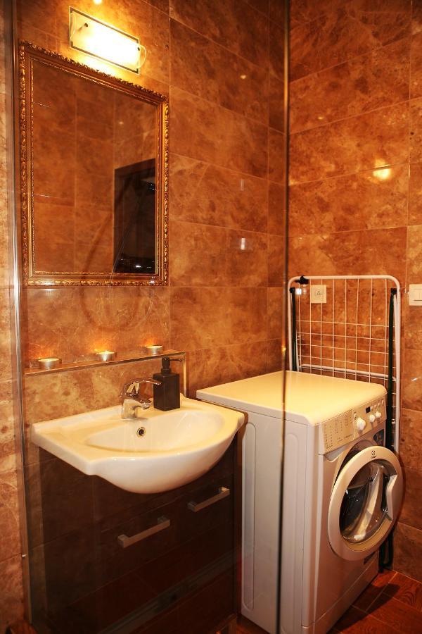 City Center Apartment In Middle Of Bratislava Exterior foto